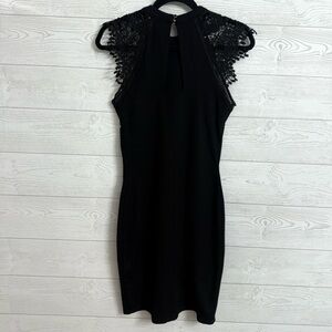 IRIS Women’s Black Rayon Spandex Fitted Little Black Dress. Size M